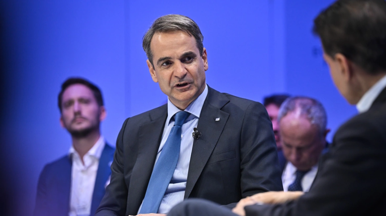 Μητσοτάκης στο Νταβός: Δεν θα πάμε σε πόλεμο με την Τουρκία
