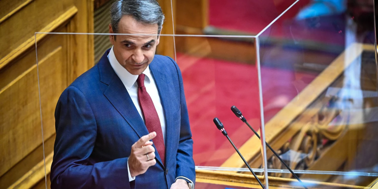 Μητσοτάκης από τη Βουλή: Κύριε Τσίπρα οι πολίτες ψήφισαν αντιπροσώπους και όχι απεργούς