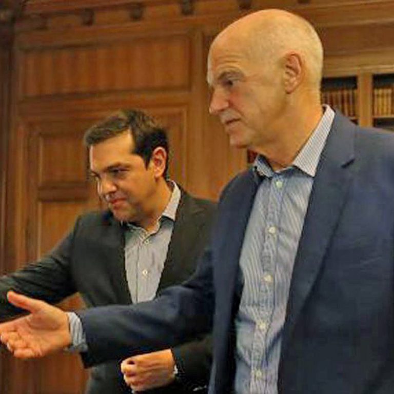 Φήμες για γεύμα Τσίπρα-Παπανδρέου και σχέδια για «κυβέρνηση ηττημένων»