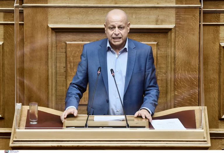 Νεκτάριος Σαντορινιός: Πέθανε ο βουλευτής του ΣΥΡΙΖΑ
