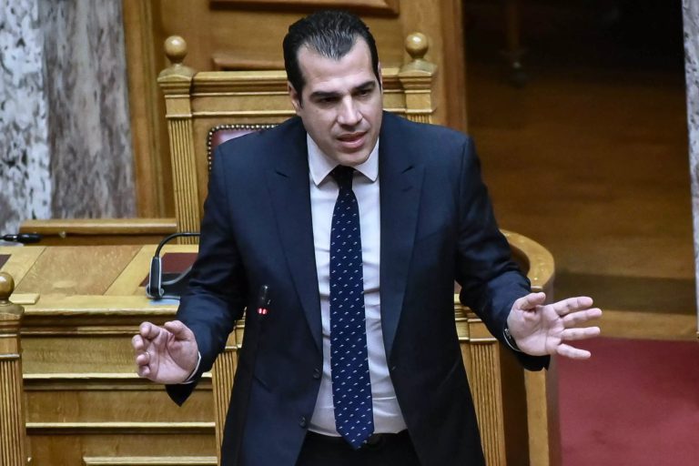 Πλεύρης: Επιπλέον 1.800 ευρώ τον μήνα σε κάθε γιατρό που μετακινείται στα ακριτικά νησιά