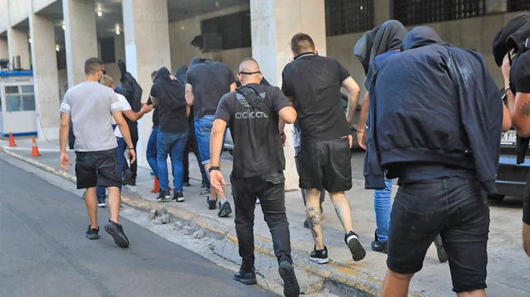 Σε φυλακές σε όλη τη χώρα οι κατηγορούμενοι για τη δολοφονία Κατσουρή – Φόβοι για συγκρούσεις με Έλληνες και Σέρβους κρατουμένους