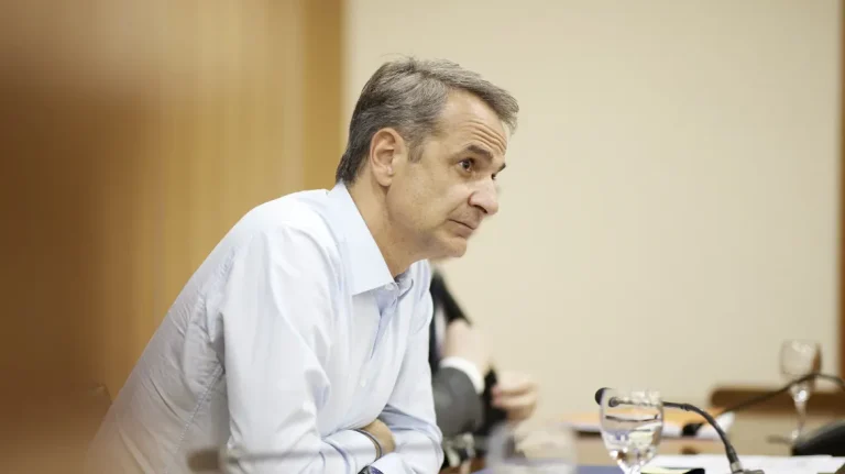 Μητσοτάκης: Στόχος είναι να αποκατασταθεί το συντομότερο η ζημιά στο φυσικό περιβάλλον της Ρόδου