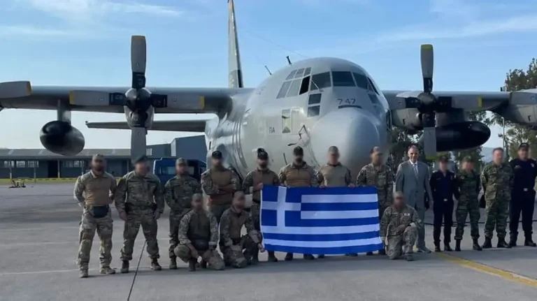 ΓΕΕΘΑ: Αναχώρησε για τη Λιβύη το C-130 με τρόφιμα, φάρμακα και ιατρικό προσωπικό
