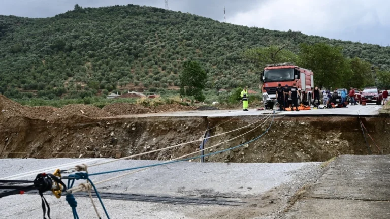 Κακοκαιρία Daniel – Πυροσβεστική: Έχουν γίνει 820 διασώσεις και απομακρύνσεις ανθρώπων σε ασφαλή σημεία
