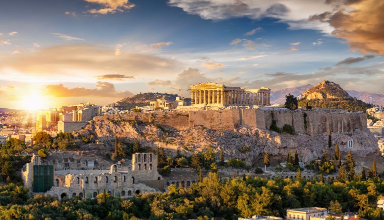 Forbes: Η επάνοδος της ελληνικής οικονομίας δίνει μαθήματα στις ΗΠΑ