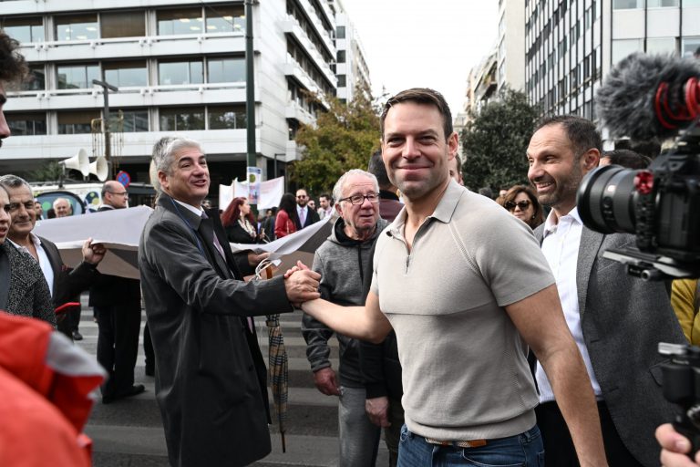 Στέφανος Κασσελάκης: Ωθεί στην έξοδο Αχτσιόγλου και η εποχή που ο ΣΥΡΙΖΑ κυβερνούσε με Τσακαλώτους και Κατρούγκαλους έχει λήξει