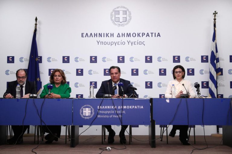 Γεωργιάδης για κορωνοϊό: Όσοι κάνουν το εμβόλιο σώζουν τη ζωή τους στα σίγουρα 