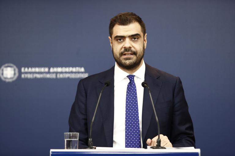 Πώς θα γίνει η επιστροφή στα γήπεδα από 9/4