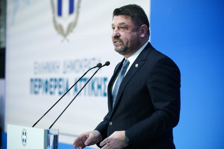 Δολιοφθορά για 4η φορά στον υποθαλάσσιο αγωγό ύδρευσης της Αίγινας  και μήνυση απο τον Χαρδαλιά