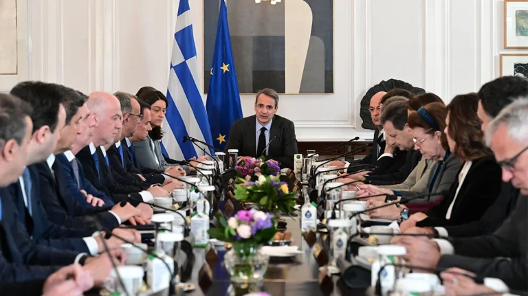 Μητσοτάκης: 1500 μειωμένες αρχικές τιμές σε προϊόντα από αρχές Μαρτίου