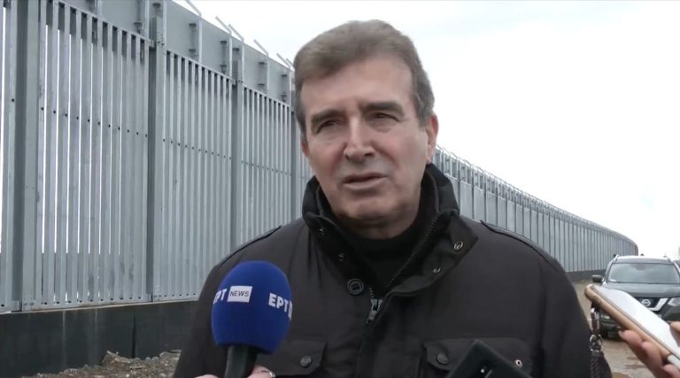 Ο Μιχάλης Χρυσοχοΐδης στον φράχτη του Έβρου: «Τα σύνορα της χώρας είναι ασφαλή και απροσπέλαστα