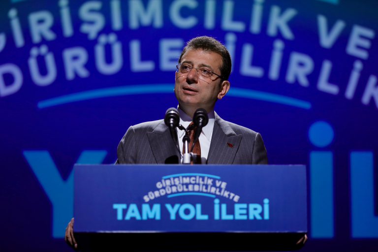 Τουρκία: Αλλάζει το πολιτικό σκηνικό μετά τις εκλογές, πώς θριάμβευσε ο Ιμάμογλου