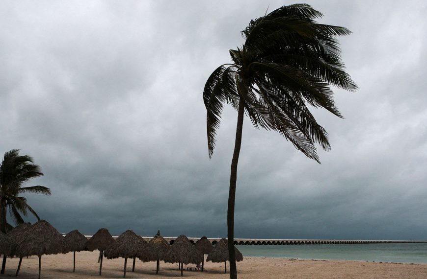 Florida: Δραματικές προειδοποιήσεις για να φύγουν όλοι απο την πόλη