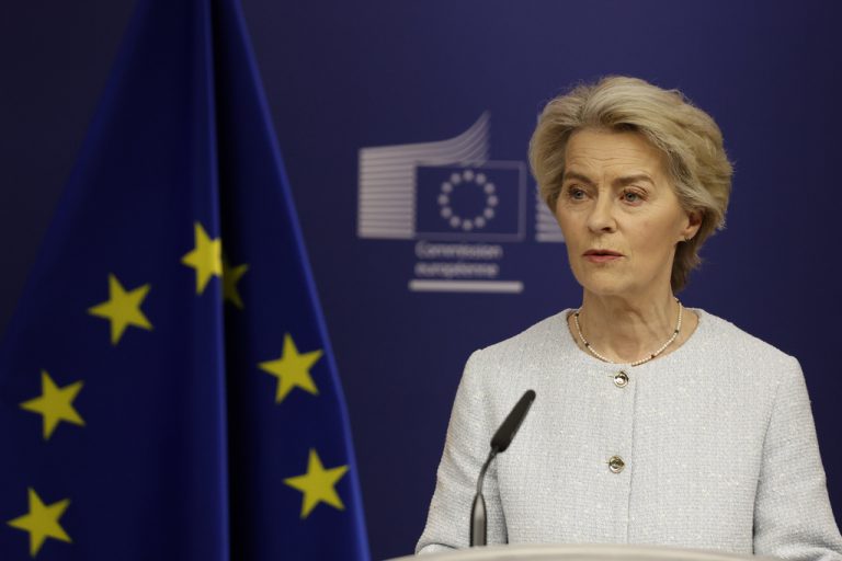 Φον ντερ Λάιεν: Ανθρωπιστική βοήθεια 30 εκατ. ευρώ στον Λίβανο από την Κομισιόν