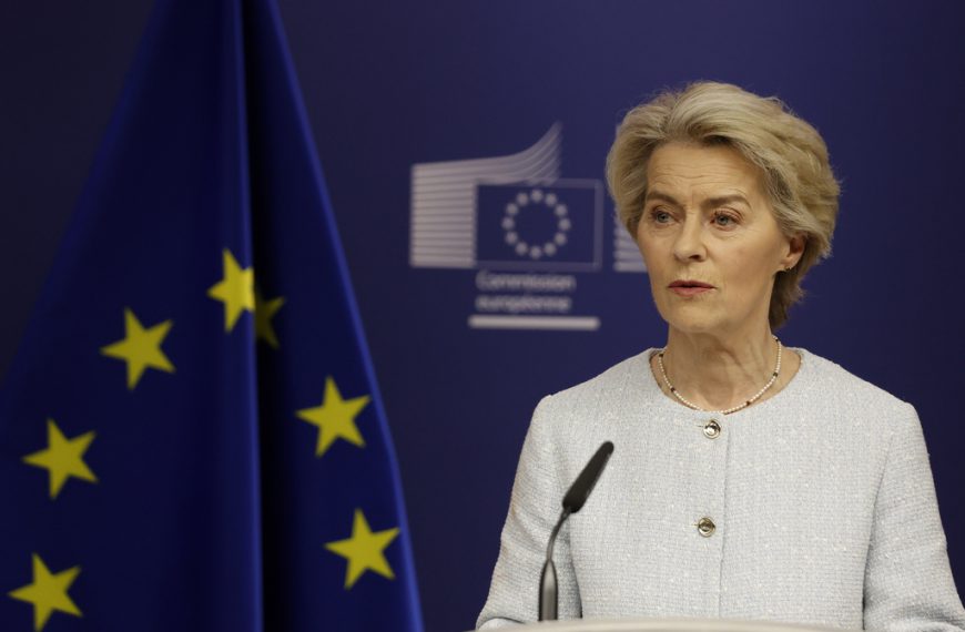 Φον ντερ Λάιεν: Ανθρωπιστική βοήθεια 30 εκατ. ευρώ στον Λίβανο από την Κομισιόν