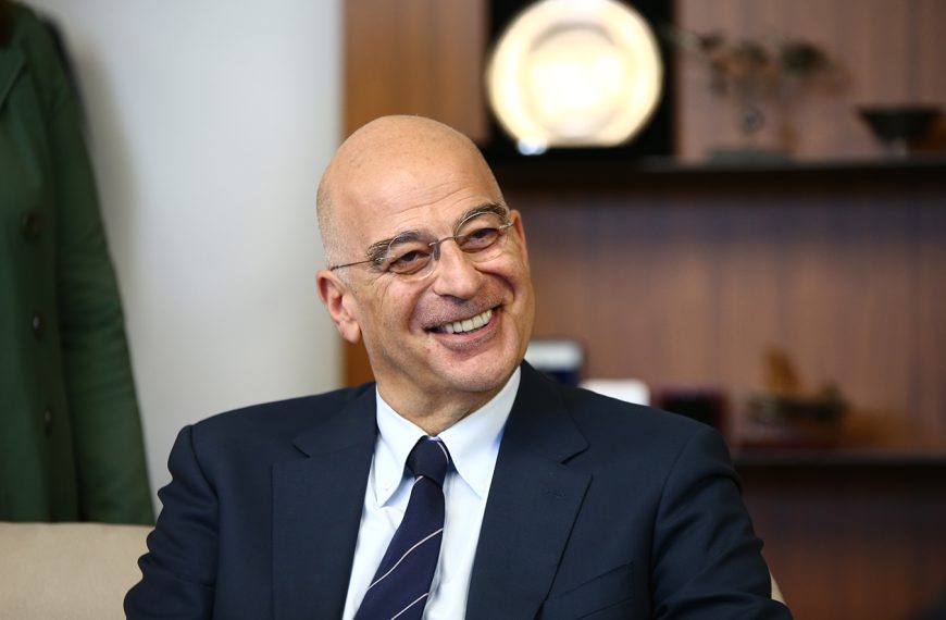 Δένδιας: Η Ελλάδα θα προχωρήσει στη δημιουργία πυραυλικού τείχους προστασίας του Αιγαίου