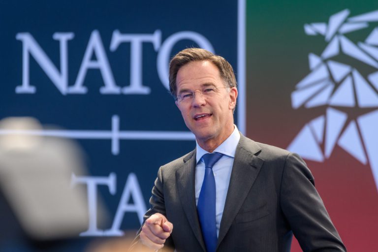 Καμπανάκι από τον ΓΓ του NATO για μεγάλο πόλεμο: Ξυπνήστε, δεν είμαστε έτοιμοι γι’ αυτό που έρχεται σε 4-5 χρόνια