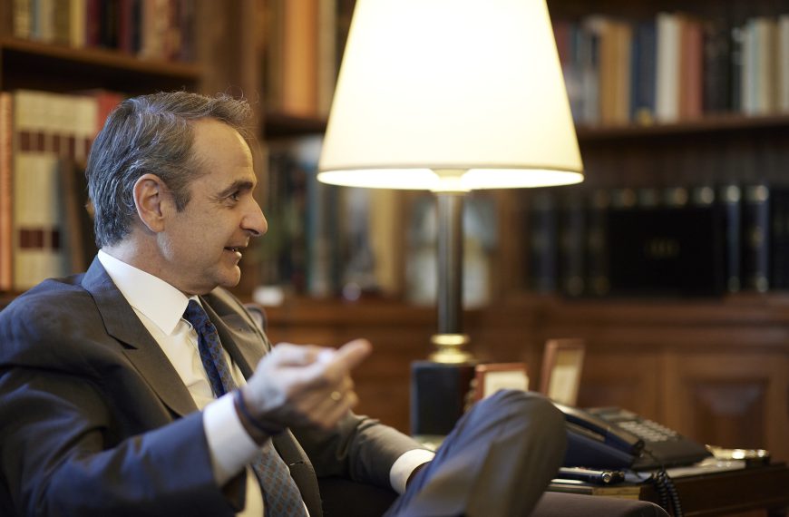 Η Ελλάδα επιστρέφει στο προσκήνιο: Συνέντευξη Μητσοτάκη στο CNBC