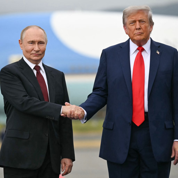 Μετά τη Σύνοδο Trump–Putin: Ευρωπαϊκές κόκκινες γραμμές, ουκρανική αγανάκτηση και νέες μάχες στο μέτωπο