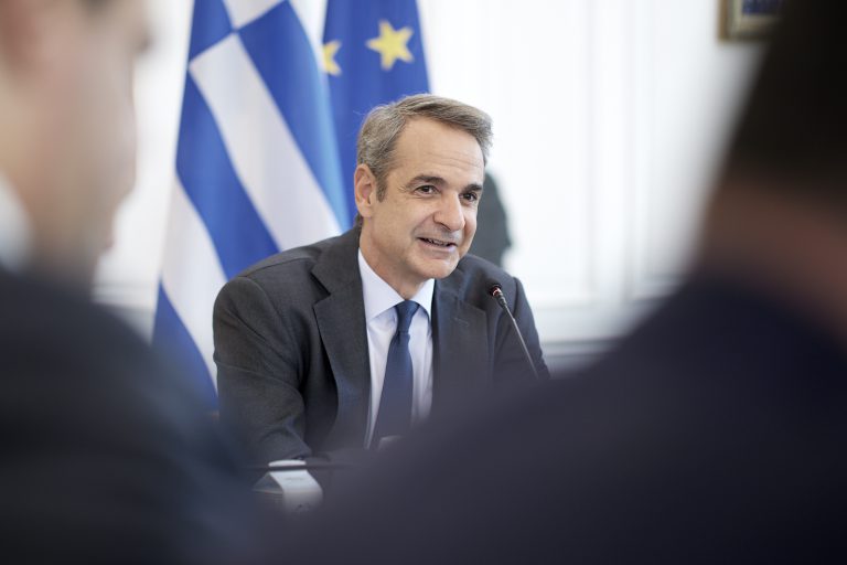 Κ. Μητσοτάκης στο Υπουργικό Συμβούλιο: Στηρίζουμε την κοινωνία με σταθερά και μόνιμα μέτρα