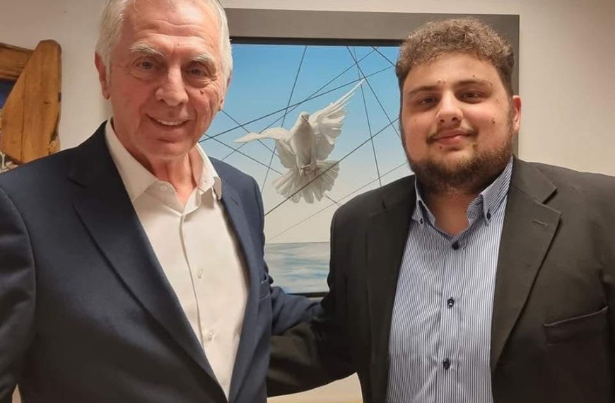 Δημήτρης Μίαρης: Η νέα γενιά στο Περιστέρι με όραμα και ευθύνη