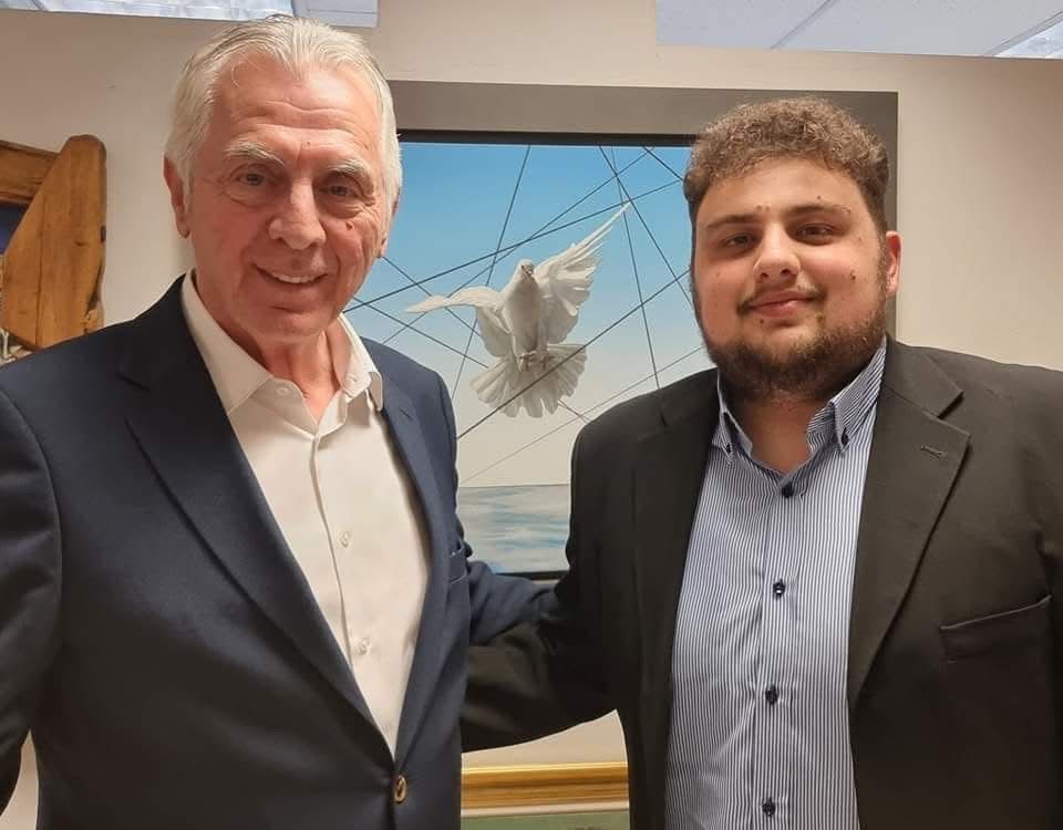 Δημήτρης Μίαρης: Η νέα γενιά στο Περιστέρι με όραμα και ευθύνη