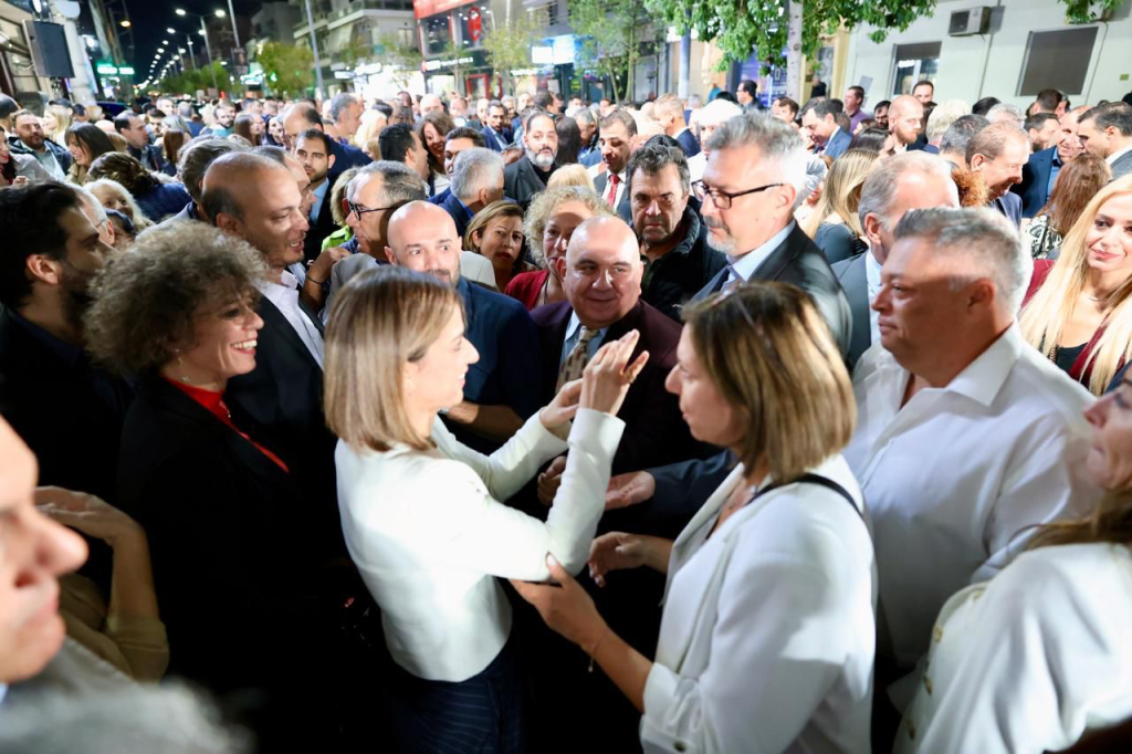 Μεγάλη προσέλευση πολιτών και δυναμικό “παρών” από κορυφαία στελέχη της Νέας Δημοκρατίας. Αγαπηδάκη