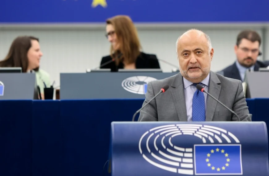 Δημήτρης Τσιόδρας: Θα ενισχυθεί το Ταμείο στήριξης των Ευρωπαίων αγροτών απέναντι στους δασμούς, απαντά η Κομισιόν
