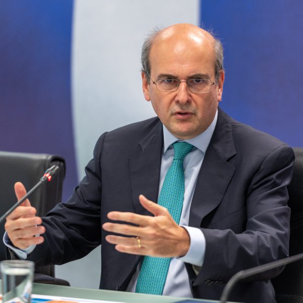 χατζηδάκης ελλάδα