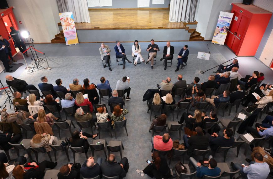 Με θερμή ανταπόκριση πραγματοποιήθηκε στον Δήμο Ελληνικού – Αργυρούπολης το Συνέδριο Ψηφιακή Καινοτομία & Νεολαία από το Εθνικό Συμβούλιο Νεολαίας