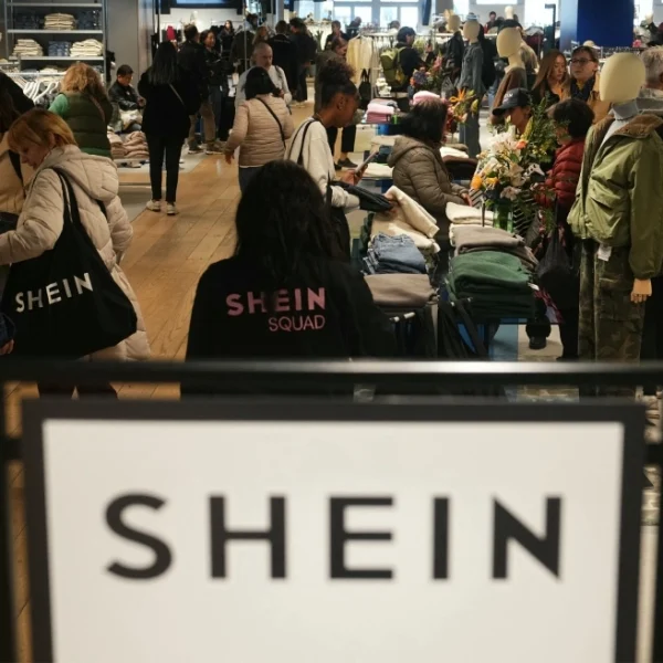 SHEIN: Αναβρασμός στη Γαλλία για το σκάνδαλο με τις παιδικές κούκλες του σεξ – Μετά το μπλόκο, ζητά κυρώσεις από την ΕΕ