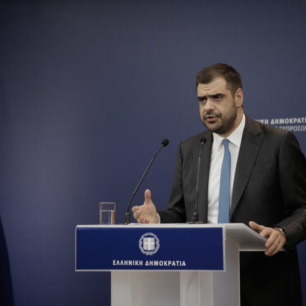 Μαρινάκης για την παρουσίαση του βιβλίου Τσίπρα: Αποτυχημένο reunion, η κοινωνία δεν ενδιαφέρεται για παρωχημένα συνθήματα