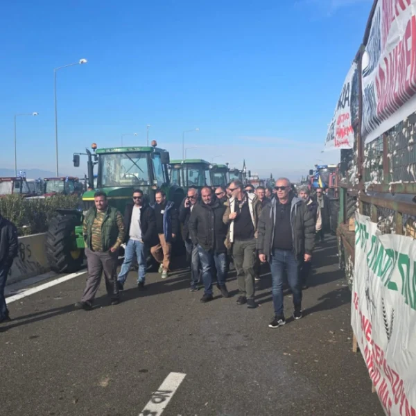 Κλιμάκωση κινητοποιήσεων αποφάσισαν οι αγρότες της Καρδίτσας σήμερα 17/12, δεν συντρέχει λόγος συνάντησης με τον πρωθυπουργό, λένε