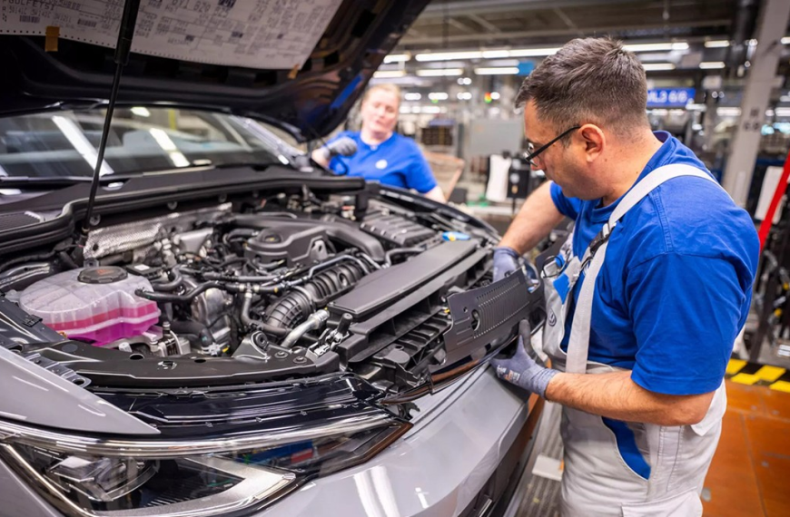  Η EE κάνει πίσω και «σώζει» τους θερμικούς κινητήρες