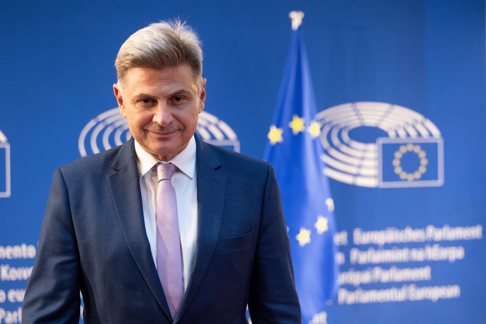 ΣΥΡΙΖΑ: Διεγράφη ο Νικόλας Φαραντούρης