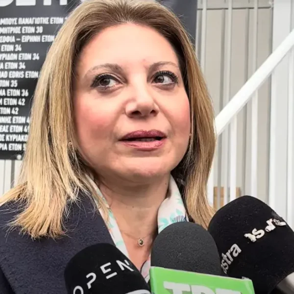 H Καρυστιανού ζητά αλλαγή έδρας της δίκης για τα Τέμπη: Δεν εμπιστεύομαι τη Λάρισα – Για το κόμμα μου έχει γίνει ντόρος, γιατί υπάρχει φόβος