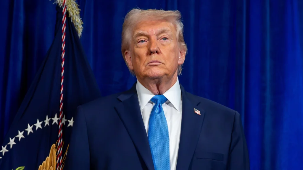 Τραμπ: Οι ΗΠΑ θα επιβλέπουν τη Βενεζουέλα και θα εκμεταλλεύονται το πετρέλαιό της «πολύ περισσότερο» από ένα χρόνο τραμπ