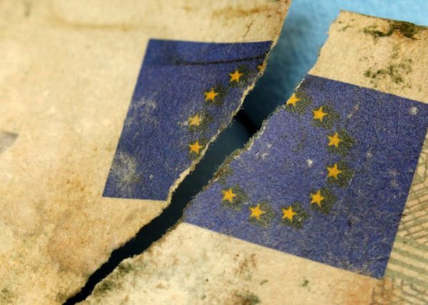 Από την εξάρτηση στην ευθύνη