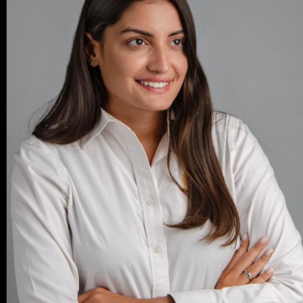 Ολυμπία Τουμαζάτου: η Πρόεδρος που επανέφερε την OΝΝΕΔ στο προσκήνιο της Δυτικής Αθήνας