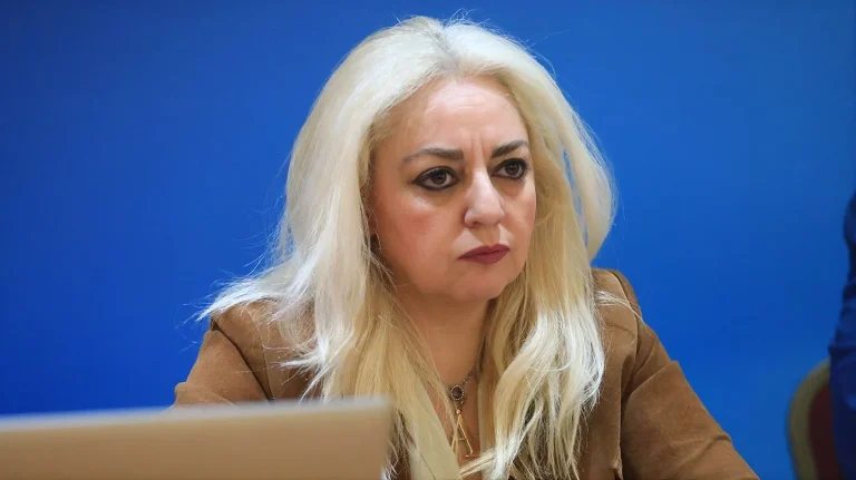 Στρατινάκη