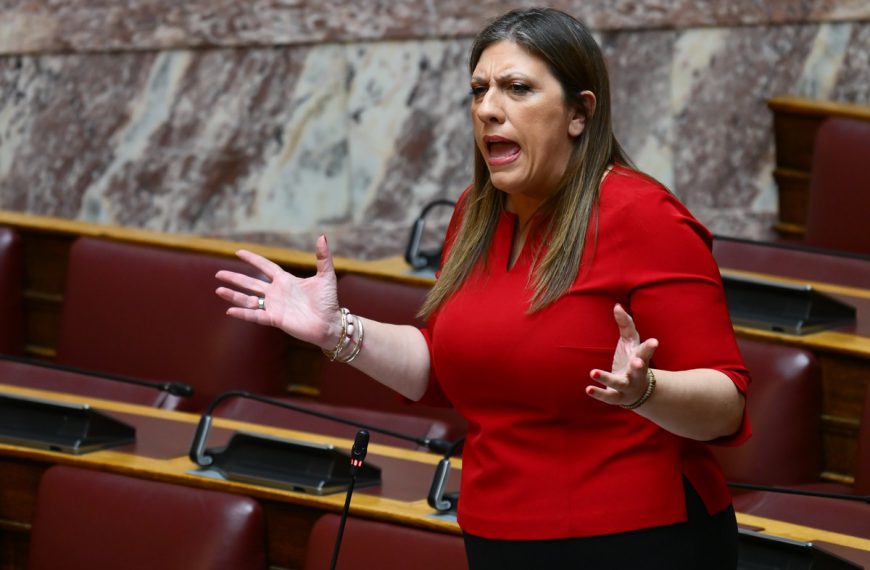 Kαταγγελίες από υπάλληλο της Πλεύσης Ελευθερίας για «απλήρωτους μισθούς» και «εργασιακό μπούλινγκ» από την Κωνσταντοπούλου