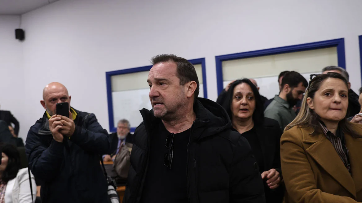 Πλακιάς για την δίκη των Τεμπών: Σήμερα μας μπάζωσαν κι εμάς, πλέον γνωρίζω ότι δεν θα υπάρξει καμία δικαίωση σε αυτό το δικαστήριο