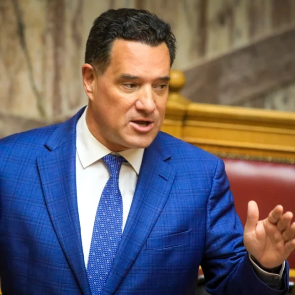 Γεωργιάδης στην ΚΟ της ΝΔ: Κάποιος υπουργός θα έφτανε και στη Σελήνη για να μην βγει να μιλήσει
