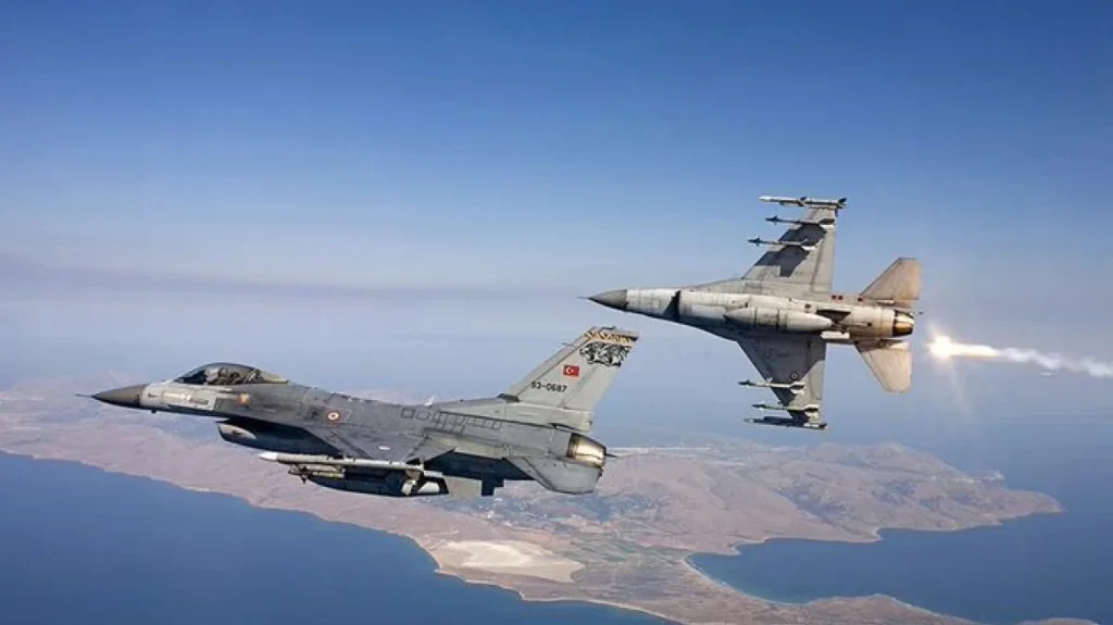 Μπαράζ παραβιάσεων από οπλισμένα τουρκικά F-16 και εμπλοκή με ελληνικό μαχητικό παραβιά