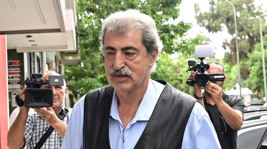 πολάκη