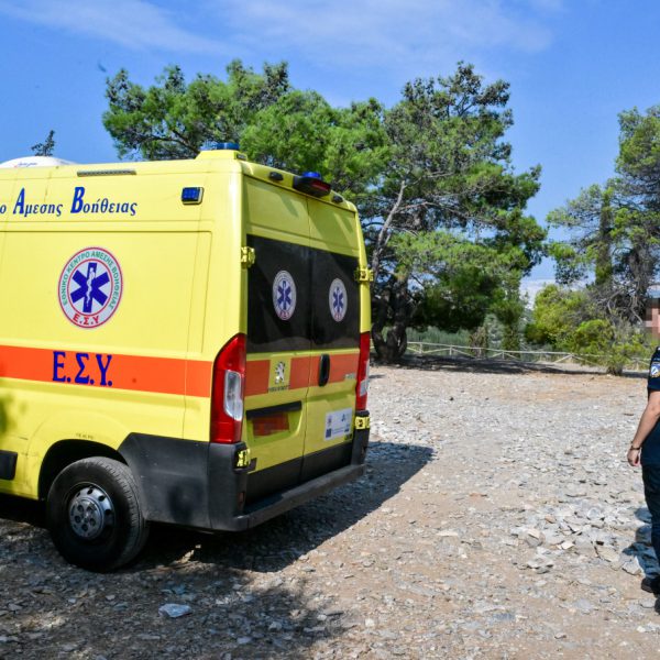 Υμηττός: Εντοπίστηκε άνδρας απαγχονισμένος σε δέντρο έξω από την εκκλησία του Αγίου Μάρκου