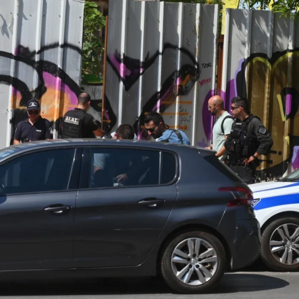 Κυψέλη: Σε 38χρονη Βρετανίδα ανήκει η σορός της γυναίκας που εντοπίστηκε σε βαλίτσα – Πώς η ΕΛΑΣ έλυσε το μυστήριο της ταυτότητάς της