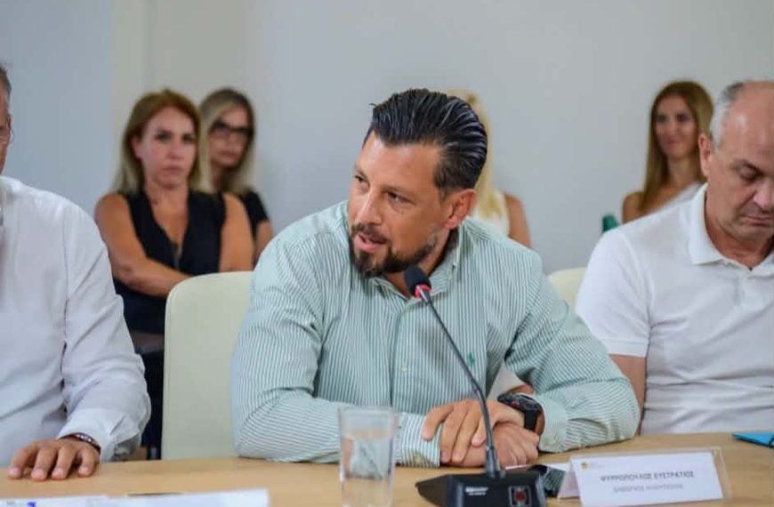 Ψυρρόπουλος: Η Ηλιούπολη στους 13 Δήμους των «Πράσινων Ανασών»: Βιοκλιματική ανάπλαση για το πάρκο Χαλικάκι