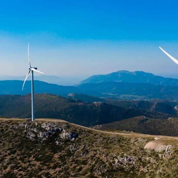 Στο μικροσκόπιο της ΔΑΕΕ τα αιολικά πάρκα σε όλη την Ελλάδα μετά τη μεγάλη φωτιά στη Βοιωτία